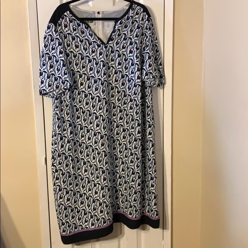 NWOT Basler Kleider sheath dress size 22 with short sleeves.